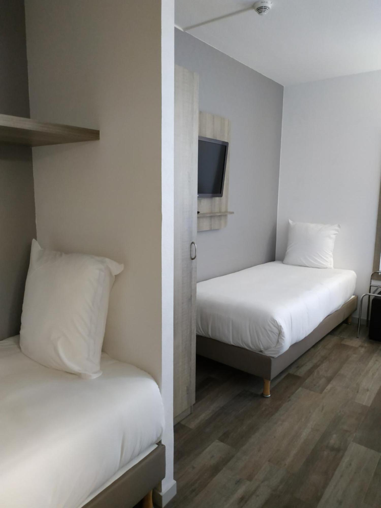 ควอลิตี้ โฮเต็ล เลอ เซอร์กิต - เลอ ม็อง Hotel เลอม็องส์ ภายนอก รูปภาพ